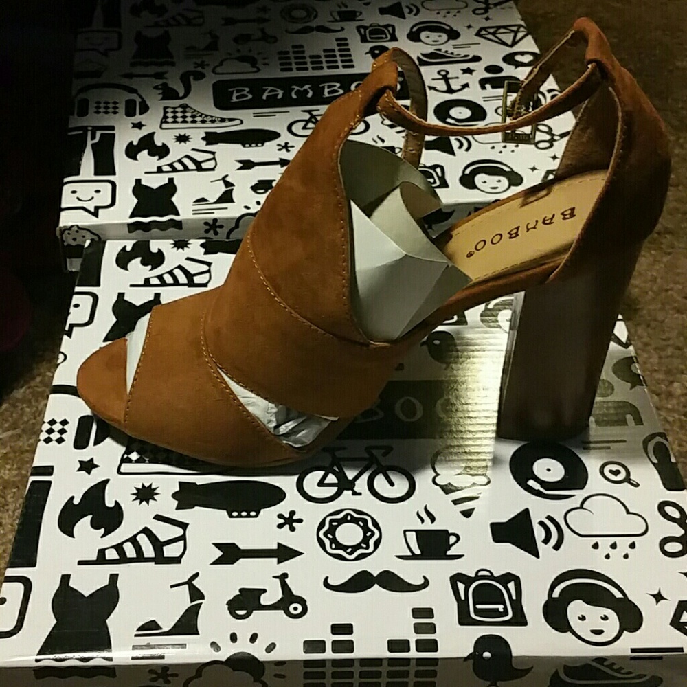 Bamboo sandals
